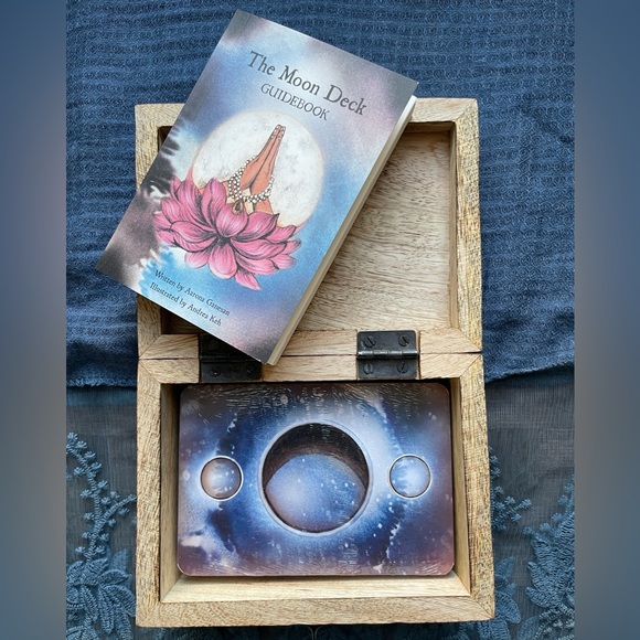 Original Oracle Moon Deck 🌖 - Picture 2 of 5